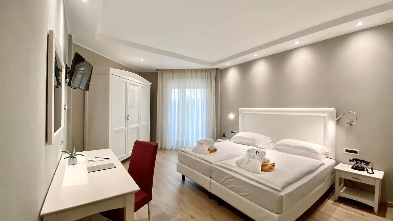 Hotel Terme Leonardo 阿巴诺泰尔梅